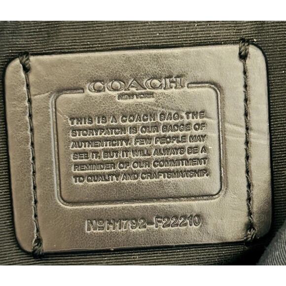 Coach Lexy Lexi Bag Purse F22210 Black Pebbled Leather Gold Tone Chain Handles - Picture 3 of 16